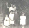 Mrs Thorp and children May 1925.JPG (88619 bytes)